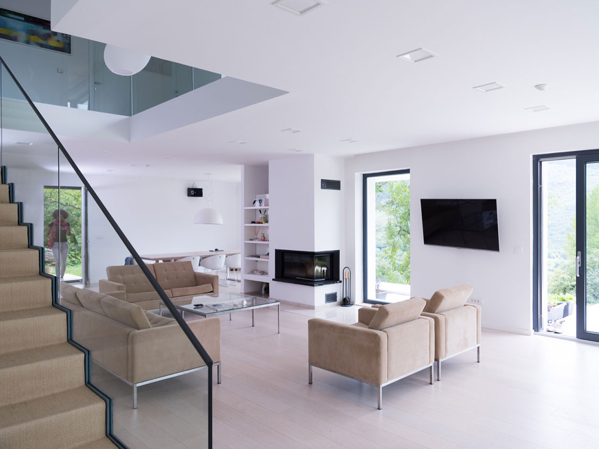 047 Renovated studio